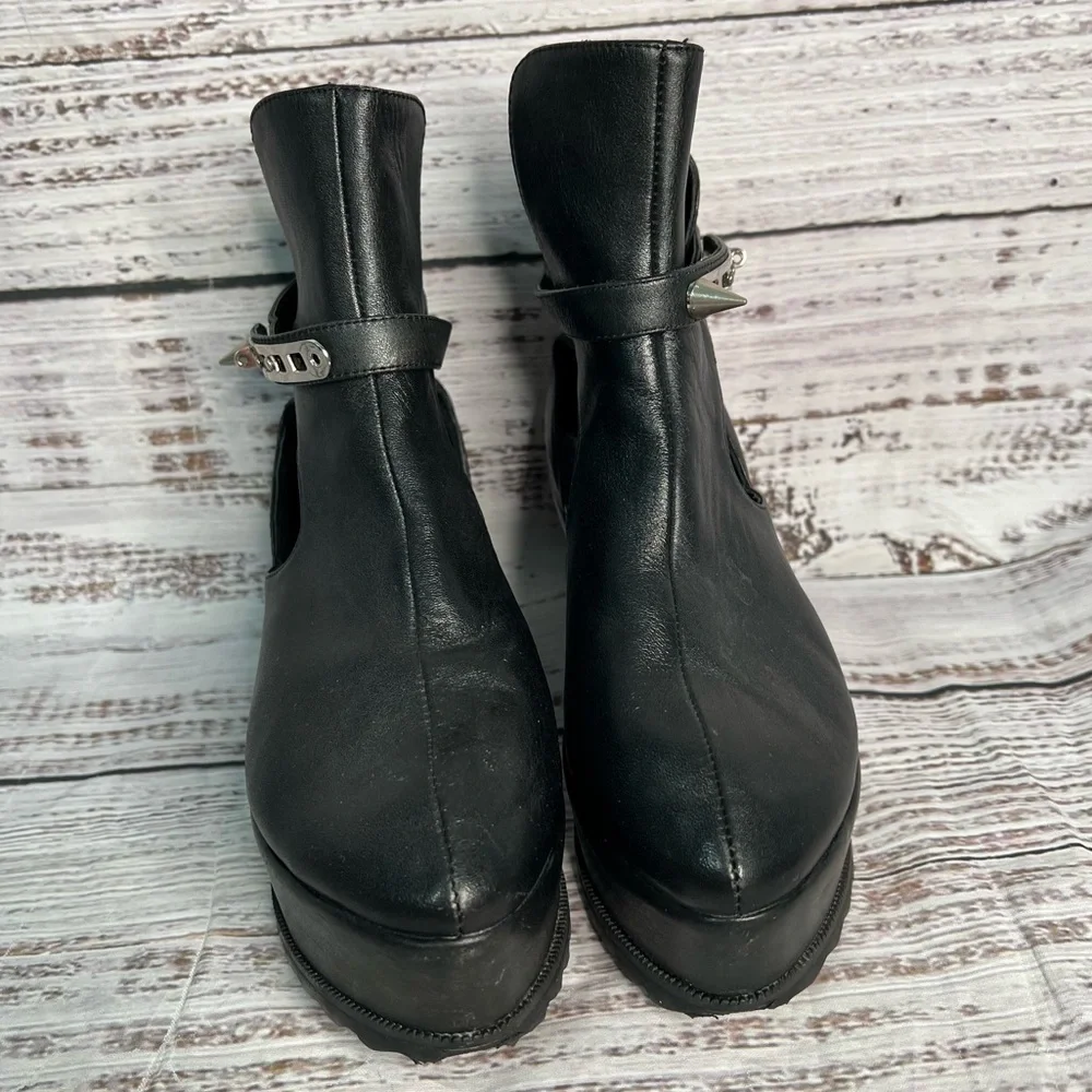 Unif Womens 5 Black Platform Studded Spike Shoes Cut Out  100% Leather Goth Punk